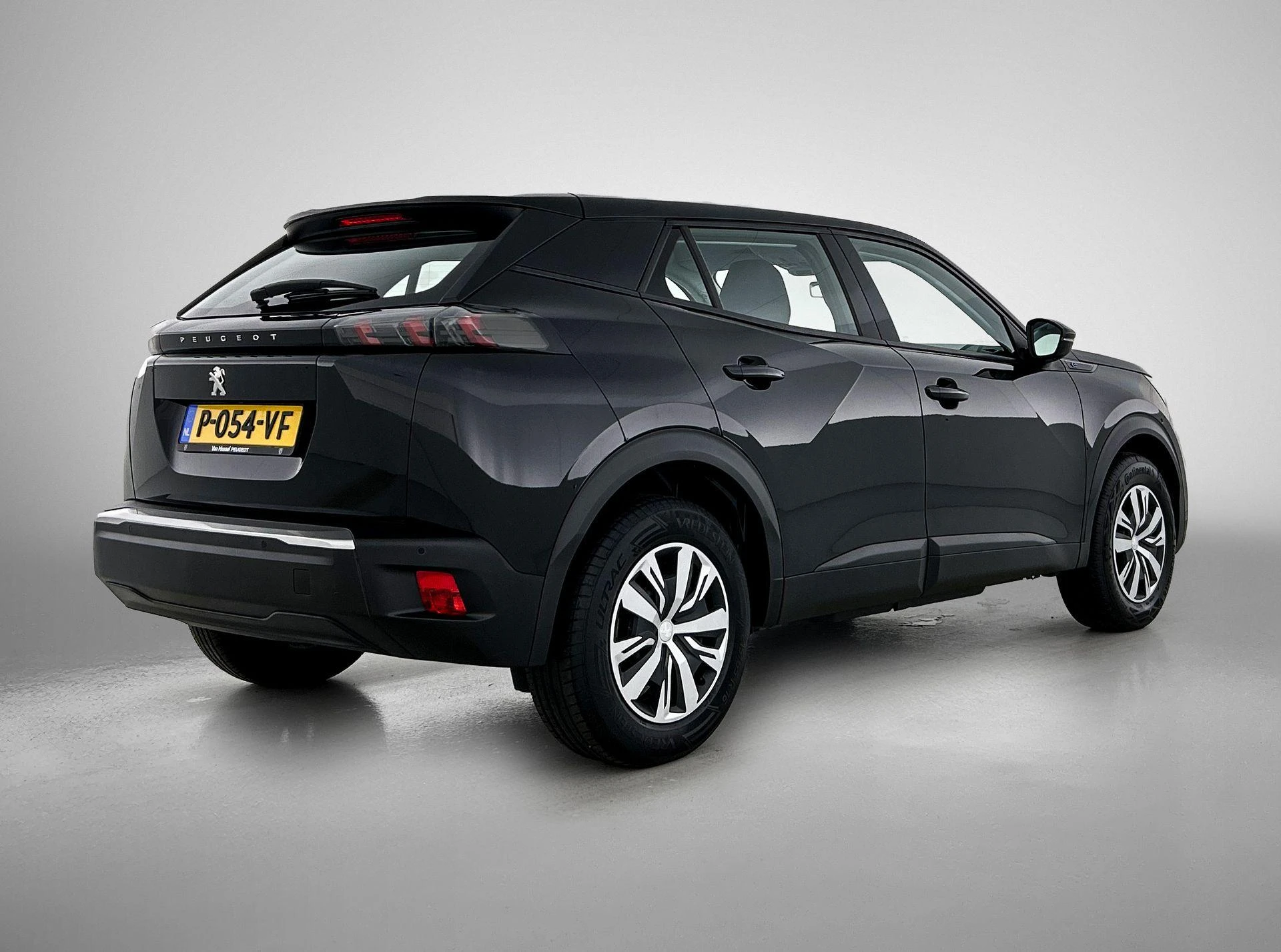 Peugeot-e-2008-image-3