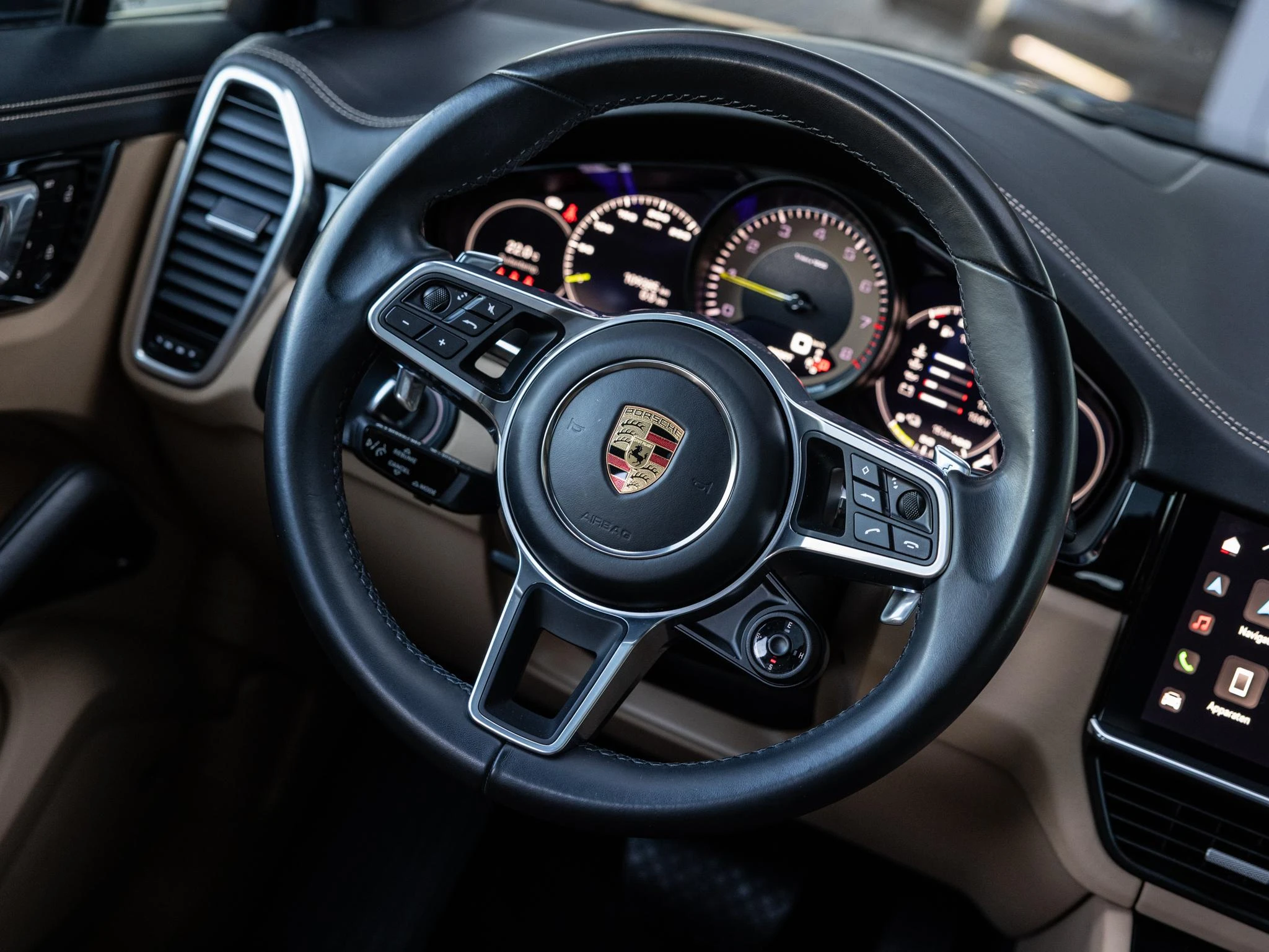 Porsche-Cayenne-image-15