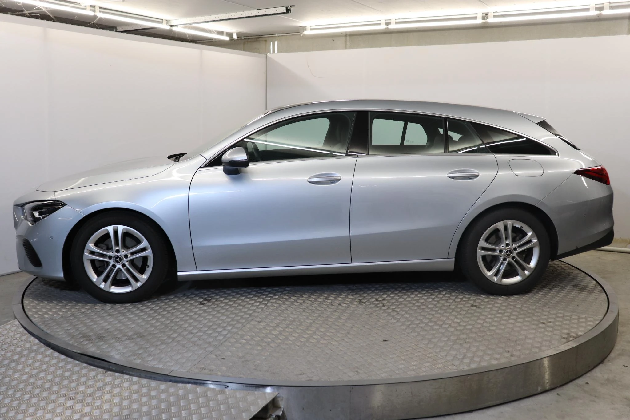 Mercedes-Benz CLA Shooting Brake CLA 180 Business Line