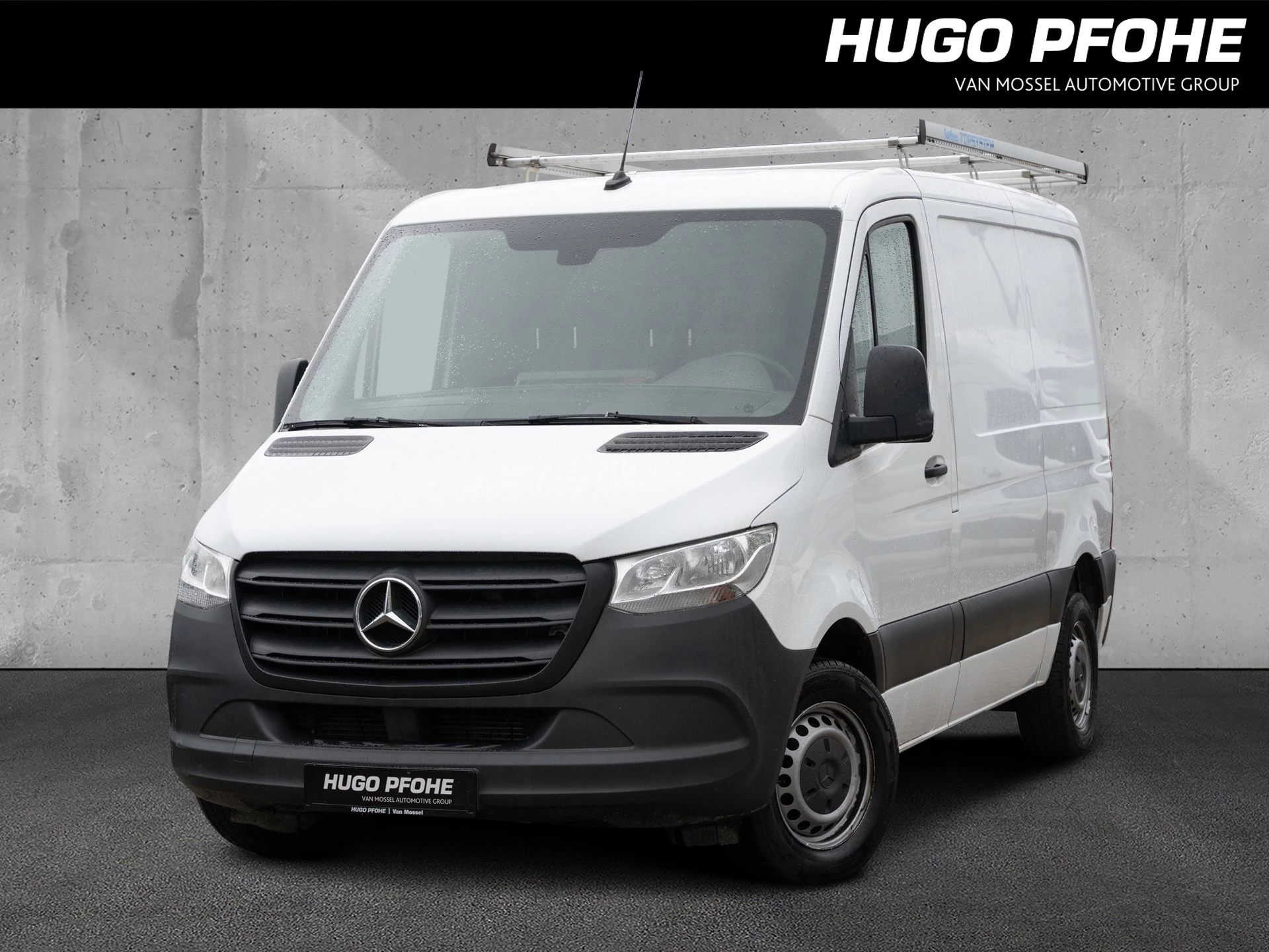 Mercedes-Benz-Sprinter-image-0