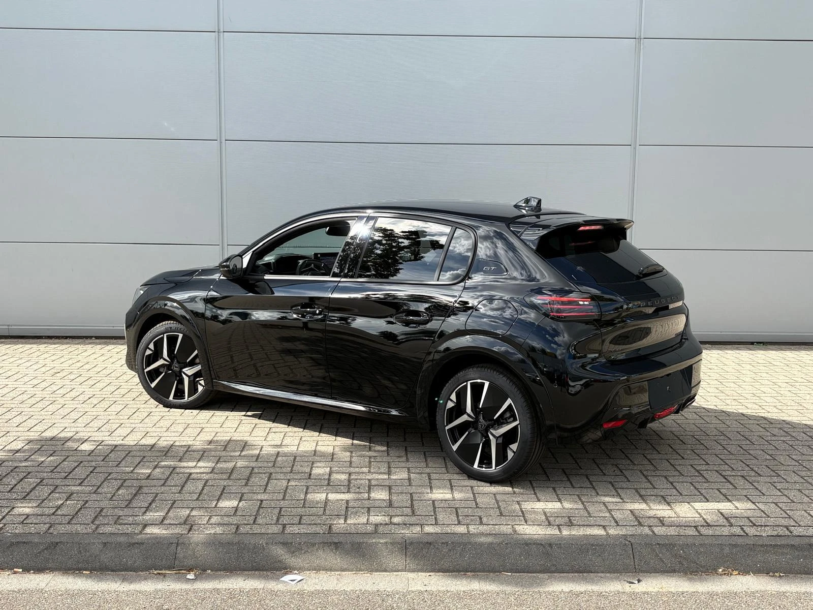 Peugeot-208-image-3