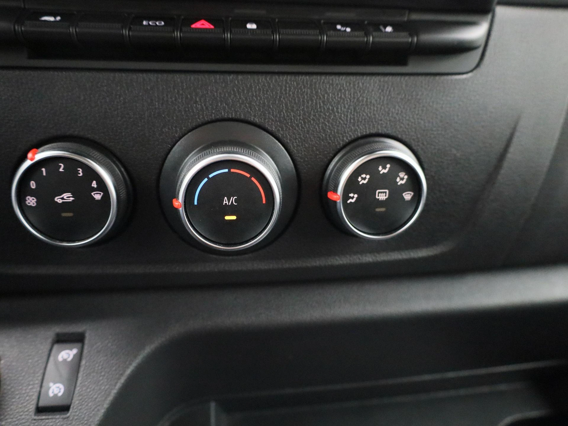 Renault-Master-image-16