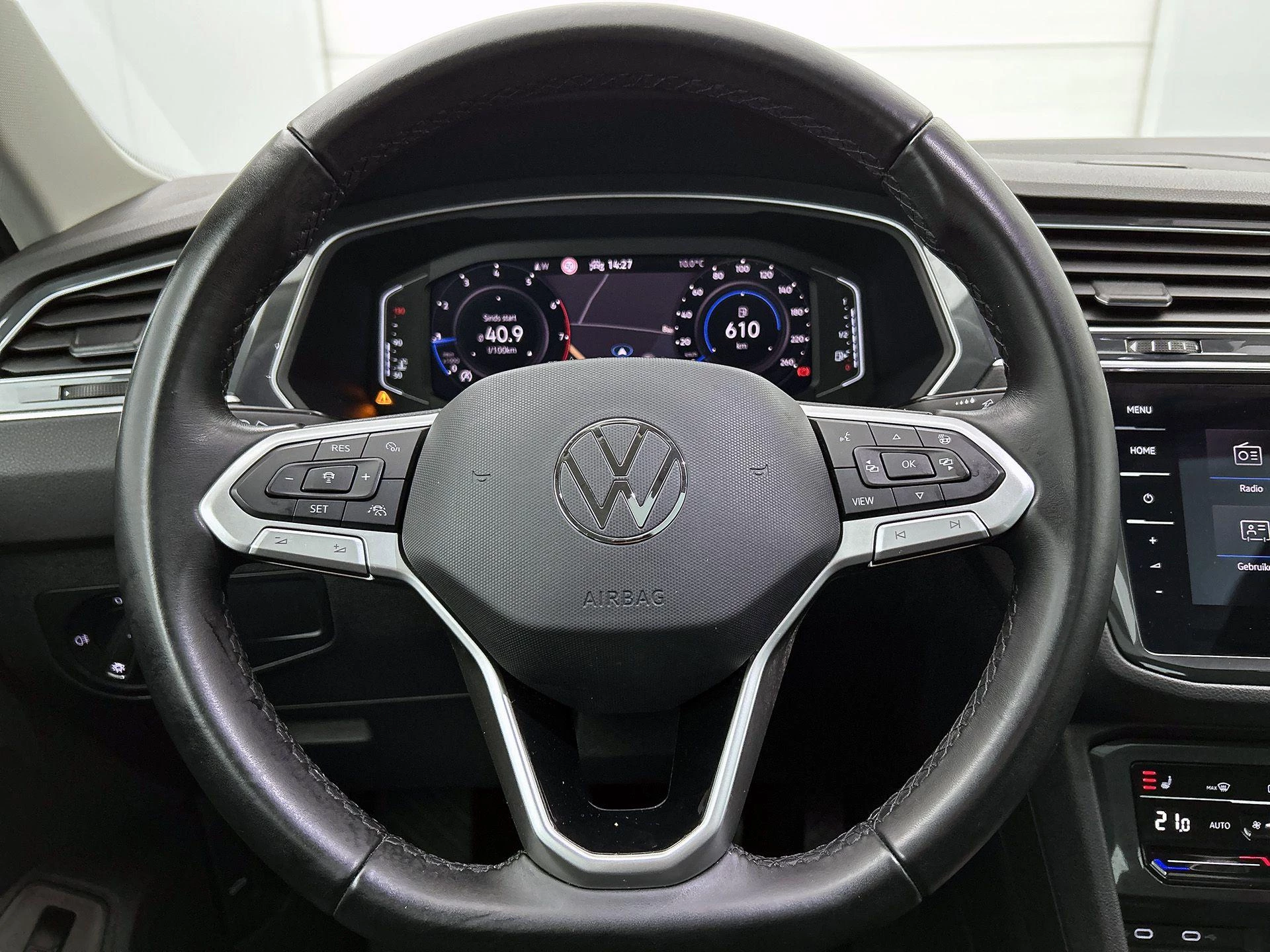 Volkswagen-Tiguan-image-34