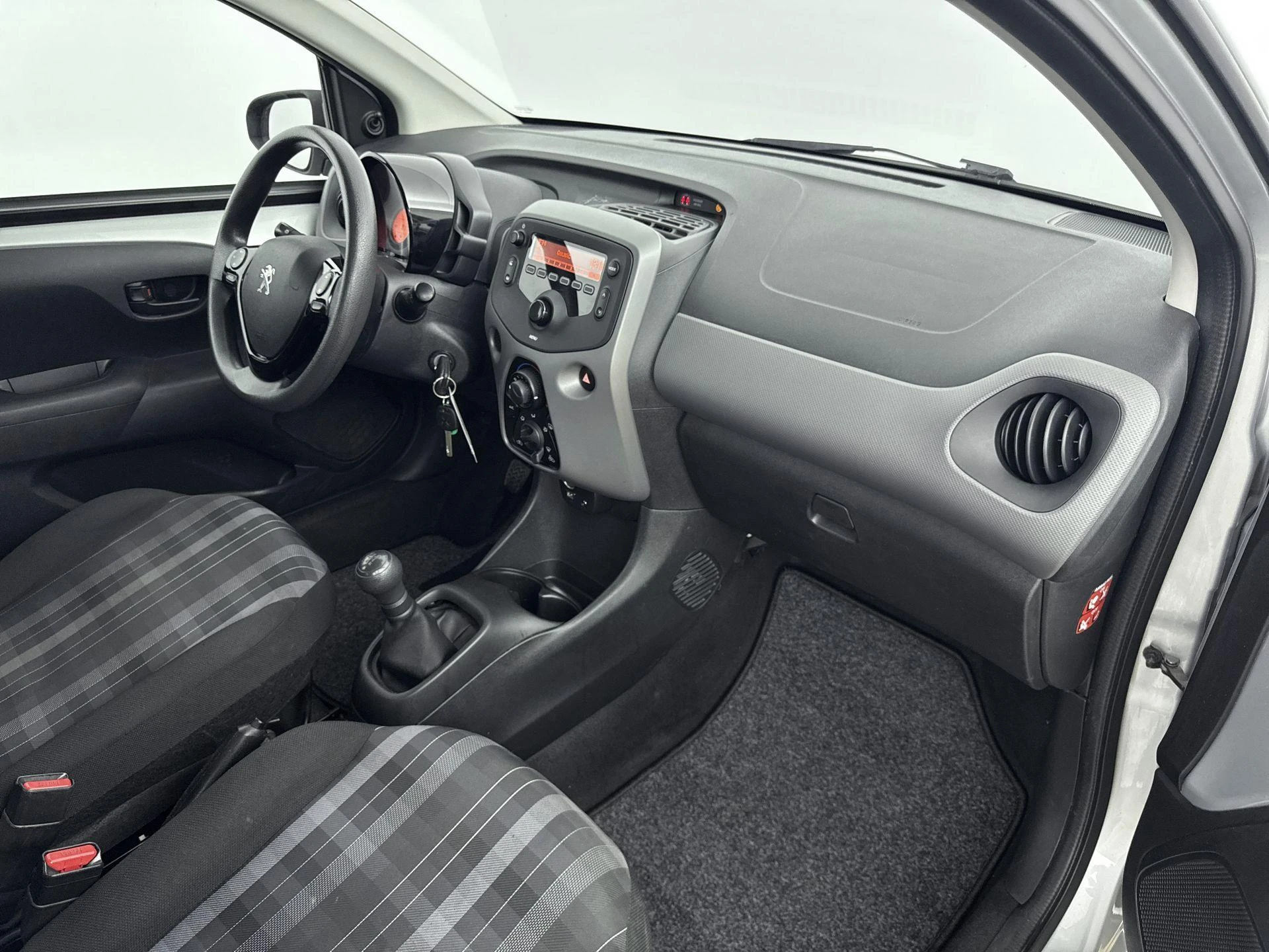 Peugeot-108-image-6