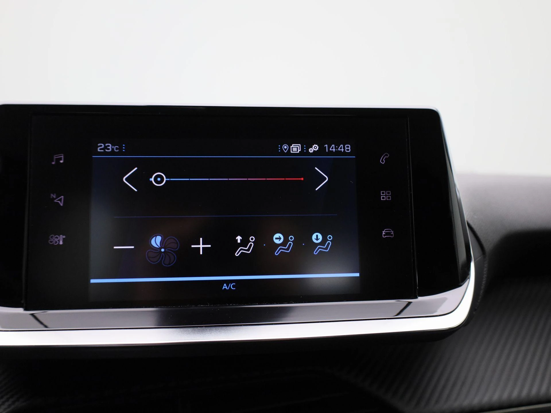 Peugeot-208-image-23