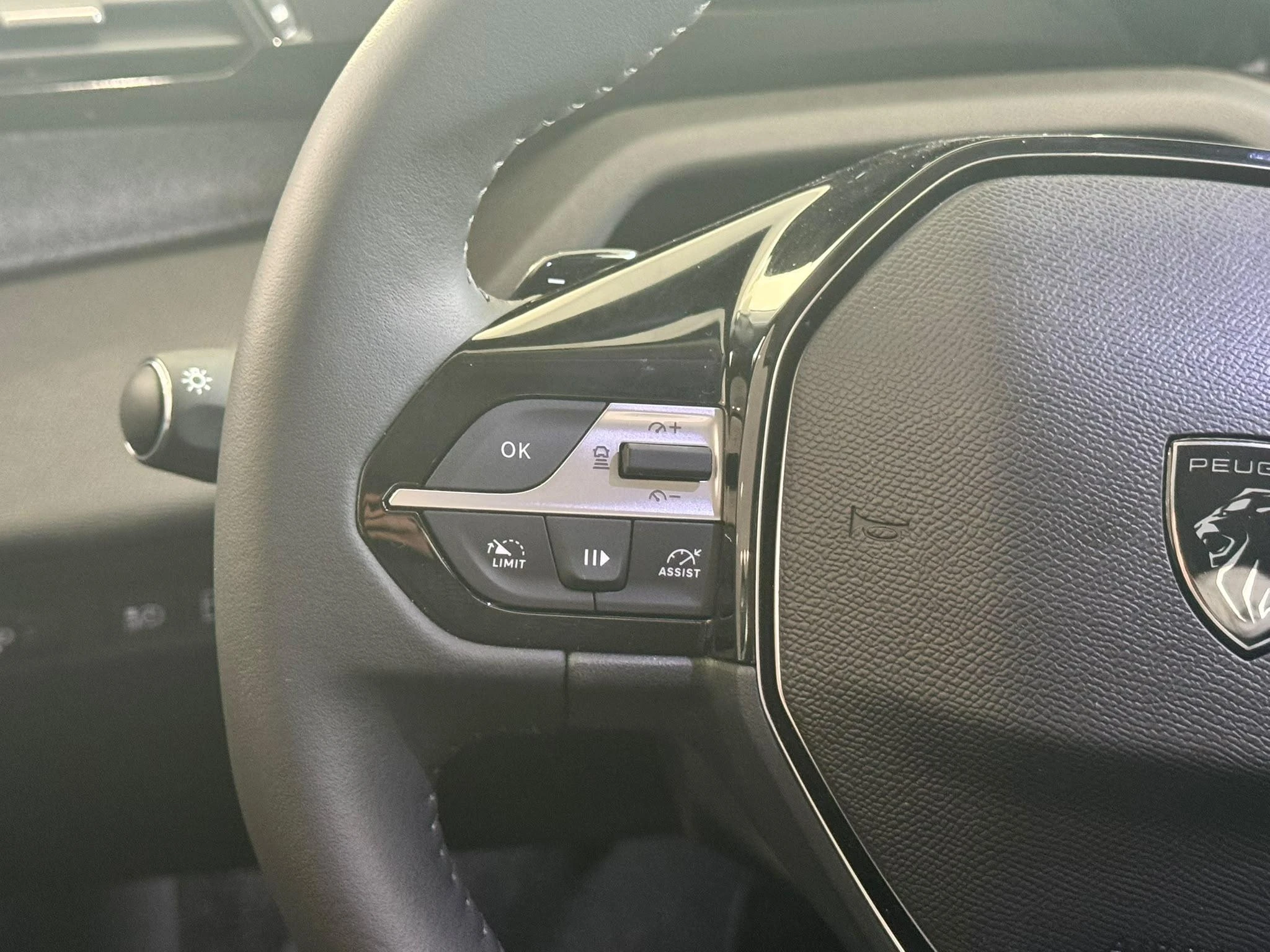 Peugeot-308-image-35