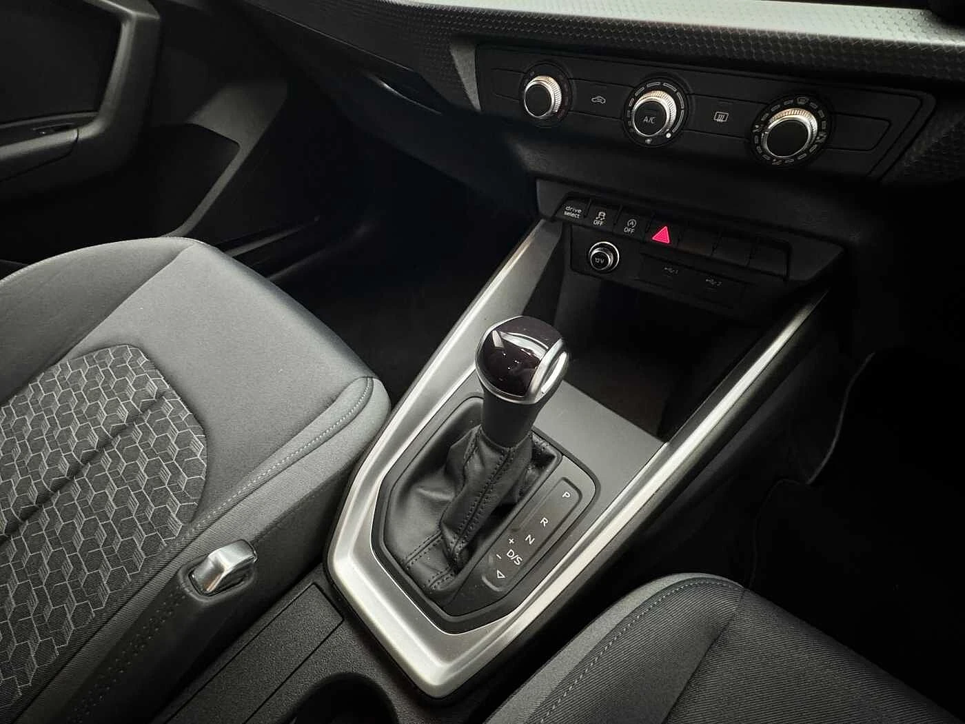 Audi-A1 Sportback-image-8