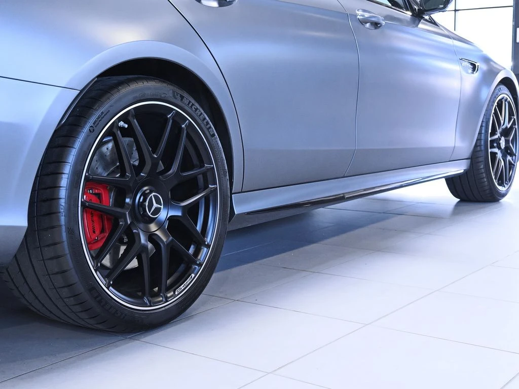 Mercedes-AMG-E-Klasse 63 S AMG-image-6