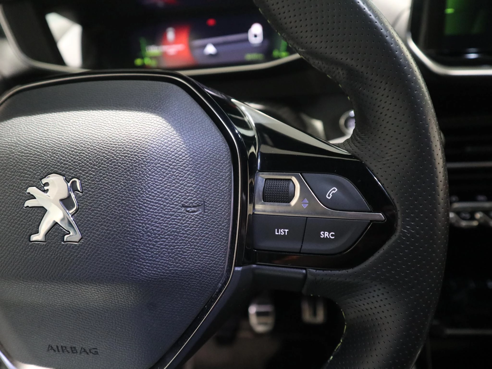 Peugeot-2008-image-13