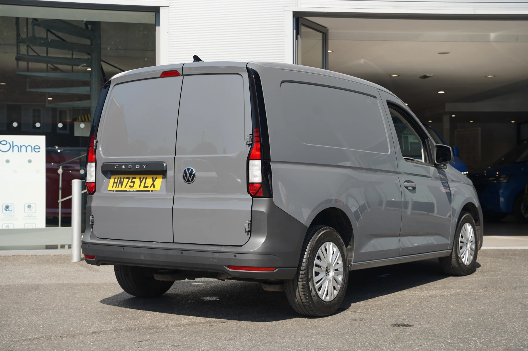 Volkswagen-Caddy-image-11
