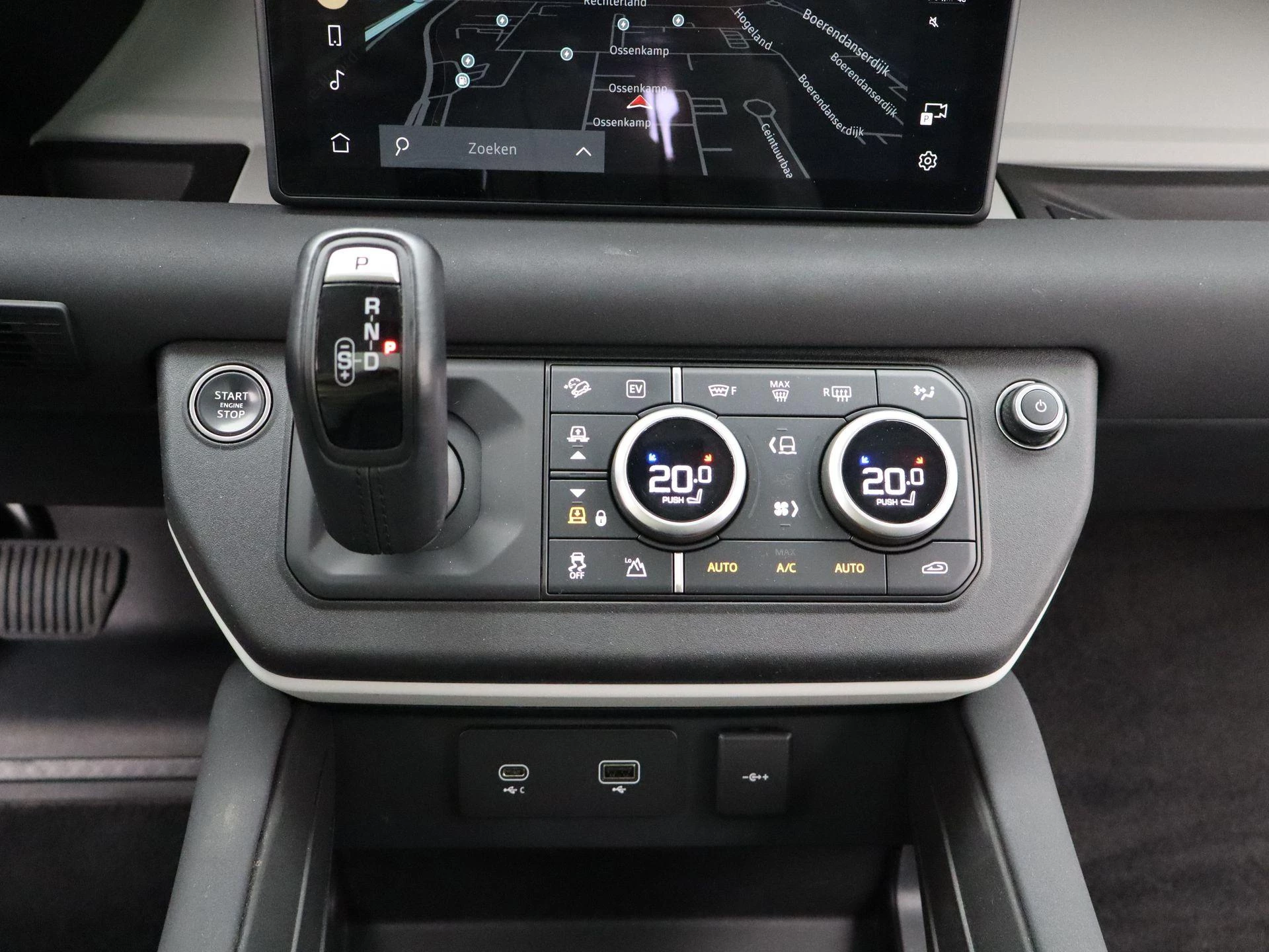 Land Rover-Defender-image-15