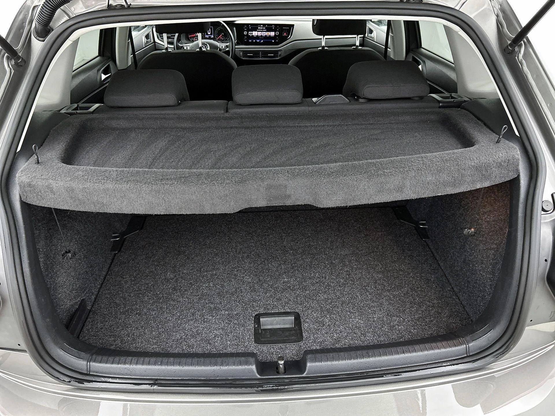 Volkswagen-Polo-image-15