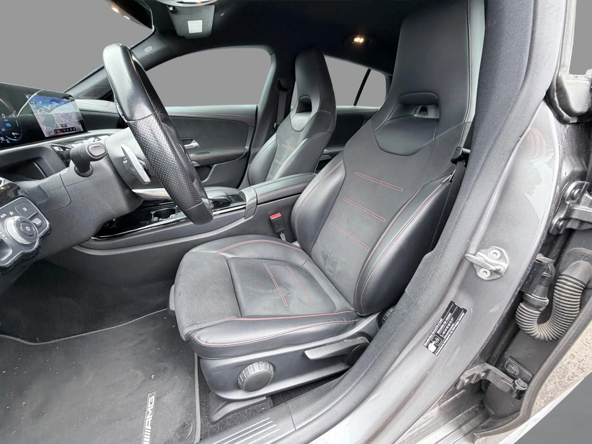 Mercedes-Benz-CLA-image-6