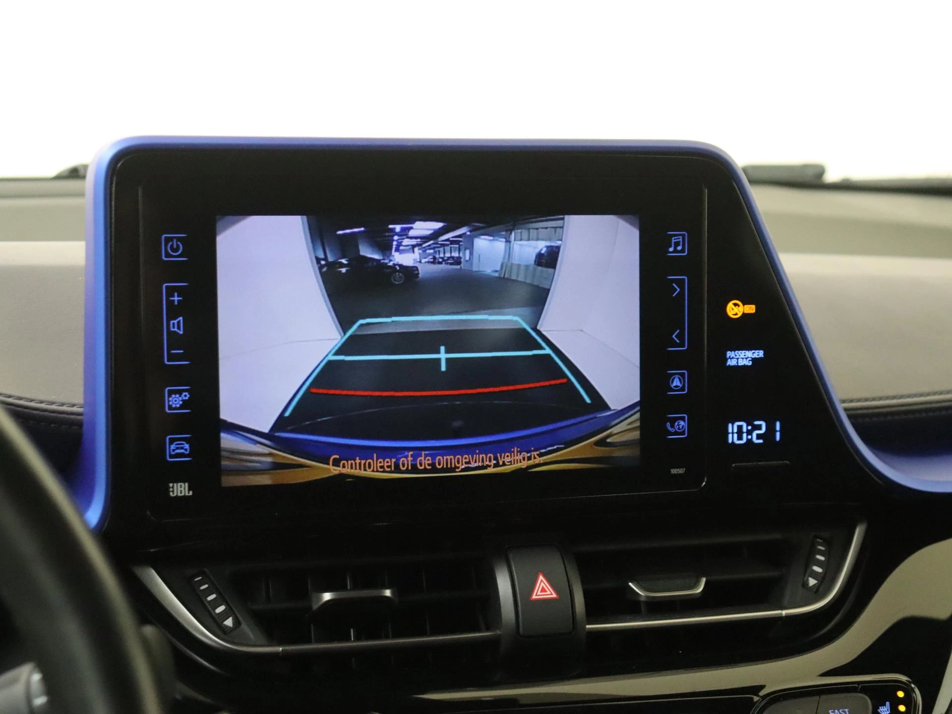 Toyota C-HR 1.8 Hybrid Bi-Tone Plus