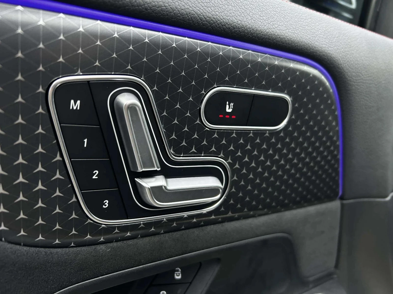 Mercedes-Benz-EQA-image-12