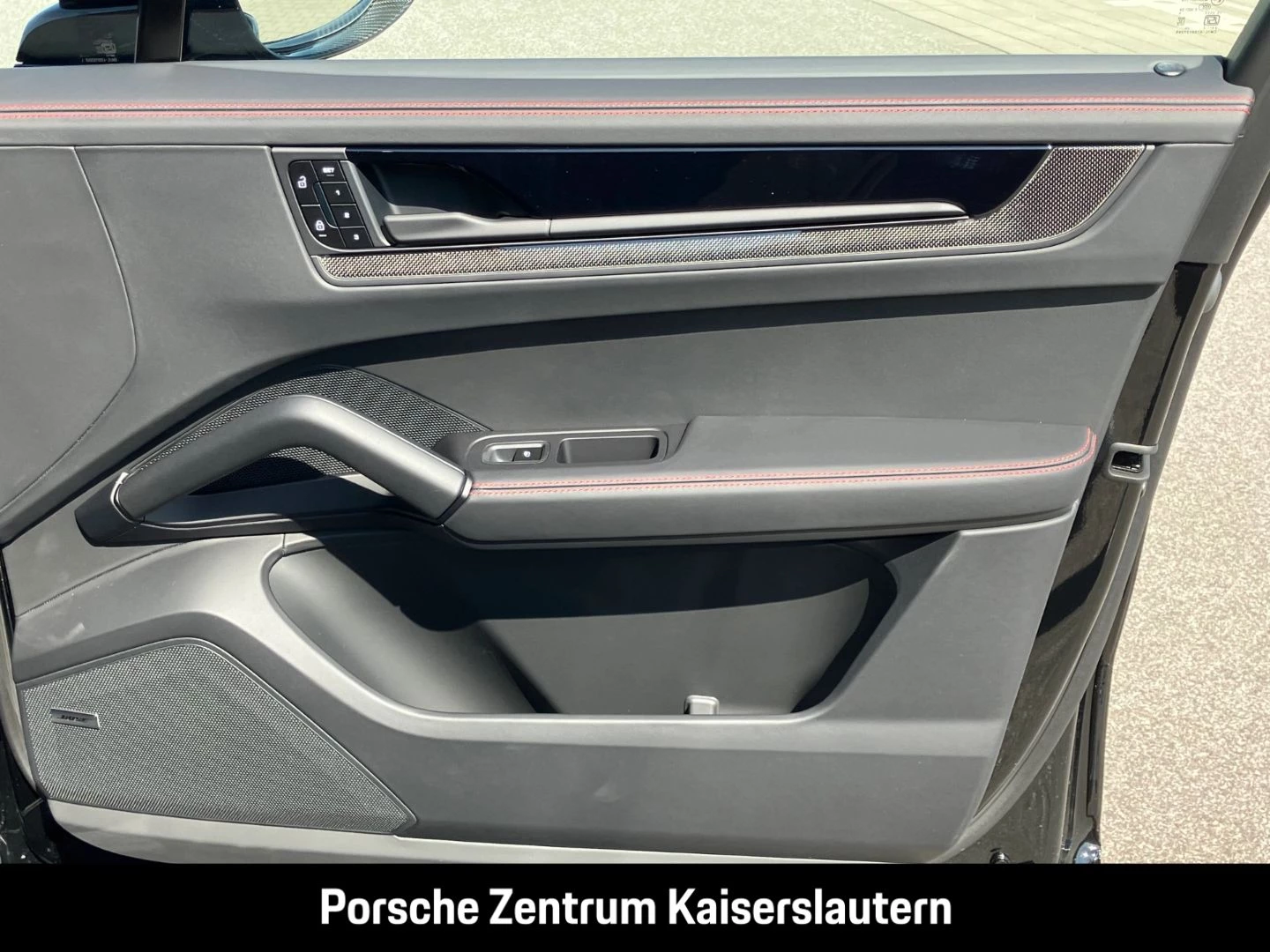 Porsche Cayenne GTS Coupe InnoDrive HA-Lenkung Head-Up gts