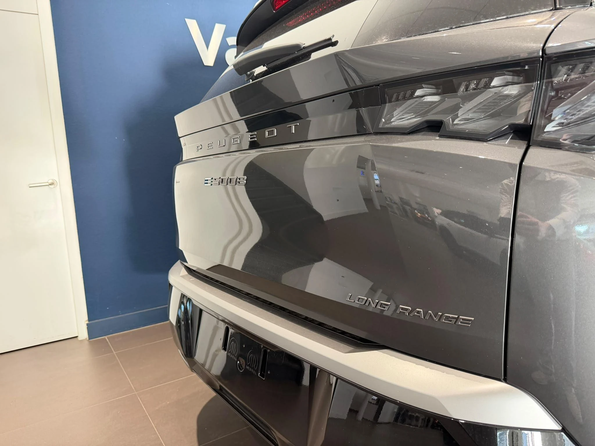 Peugeot-e-5008-image-15