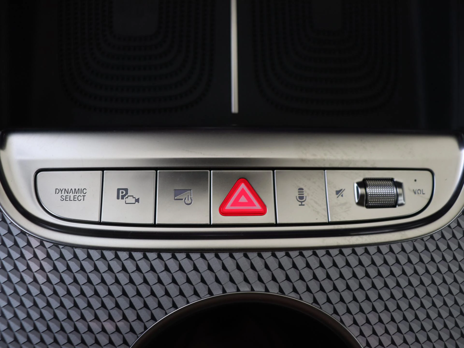 Mercedes-Benz-GLC-image-19