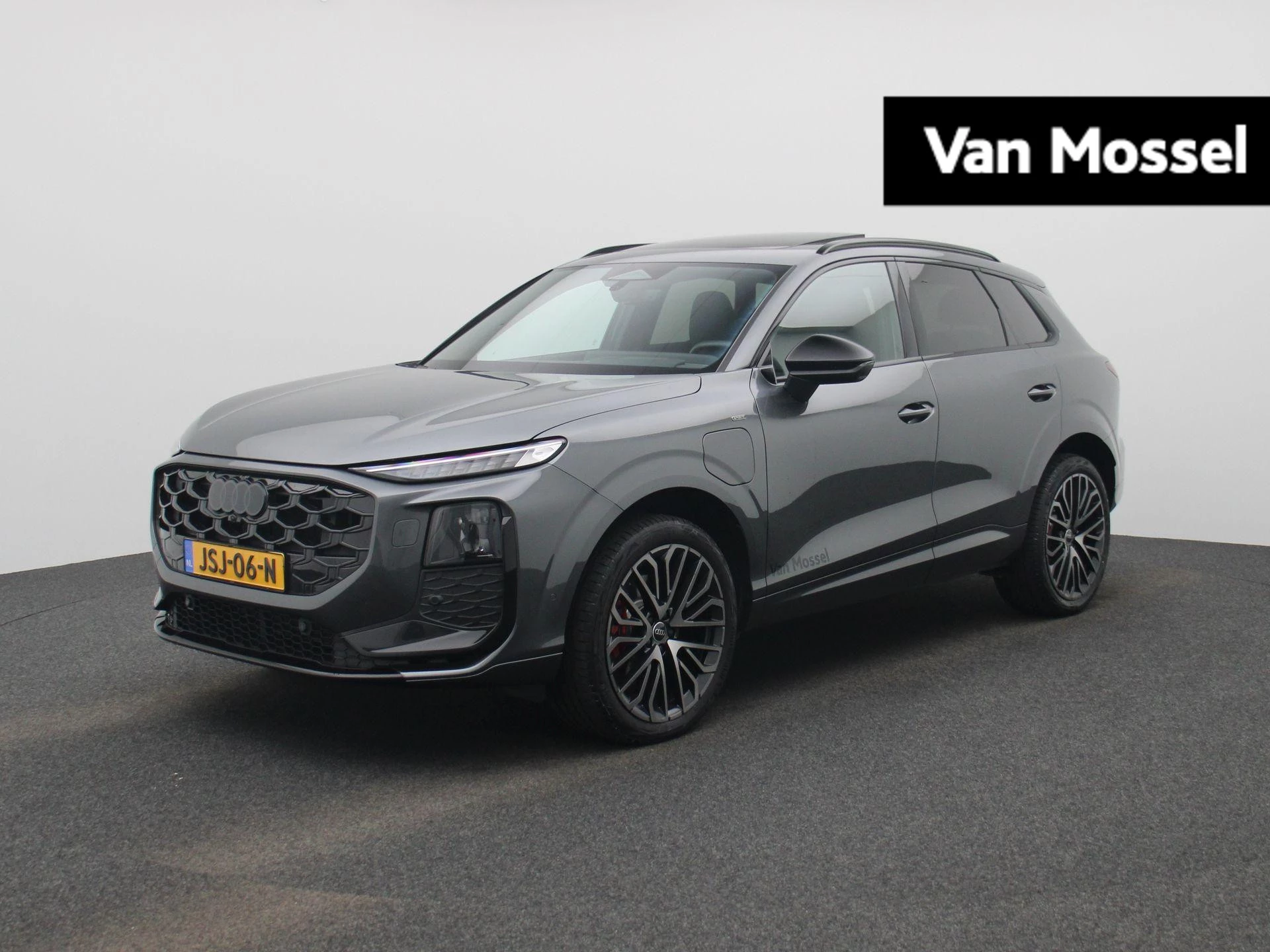 Audi-Q3-image-0