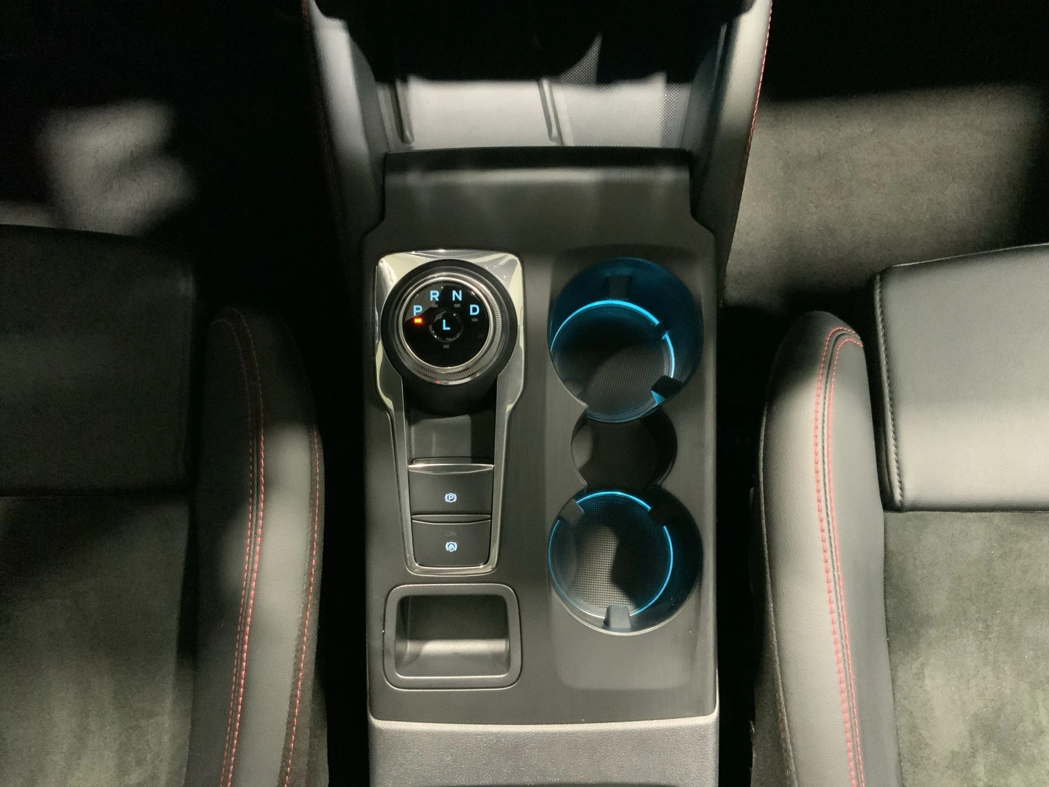 Ford-Kuga-image-17