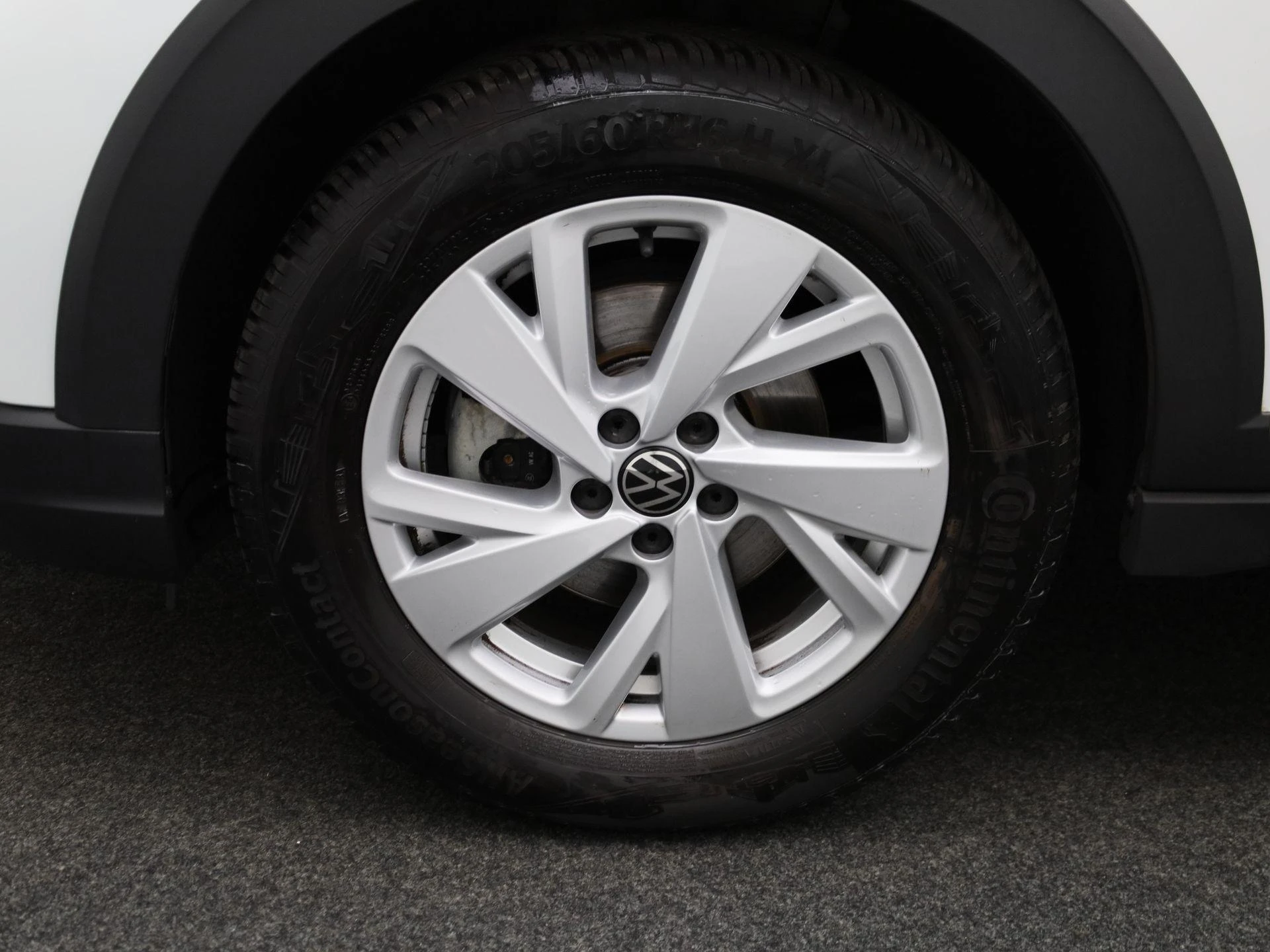 Volkswagen-Taigo-image-13