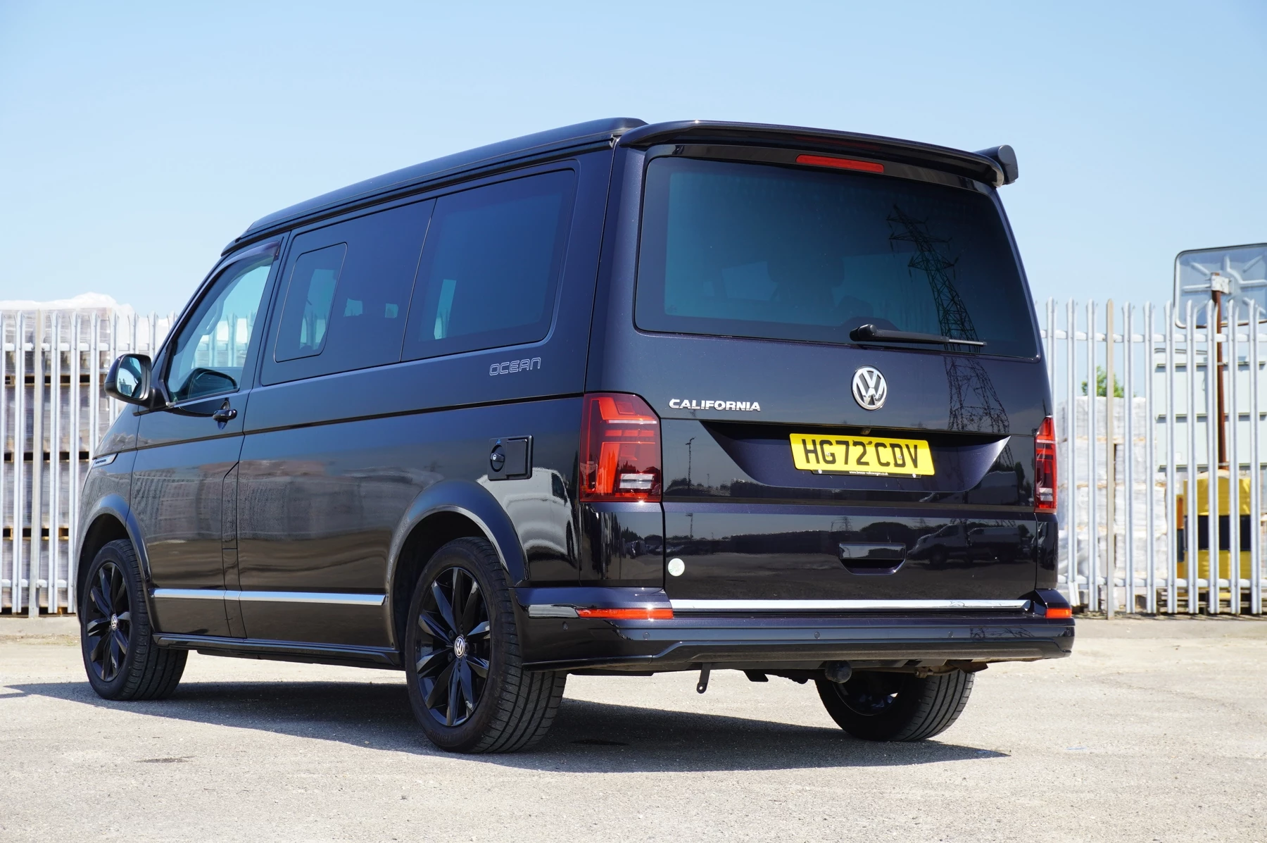 Volkswagen-California-image-2