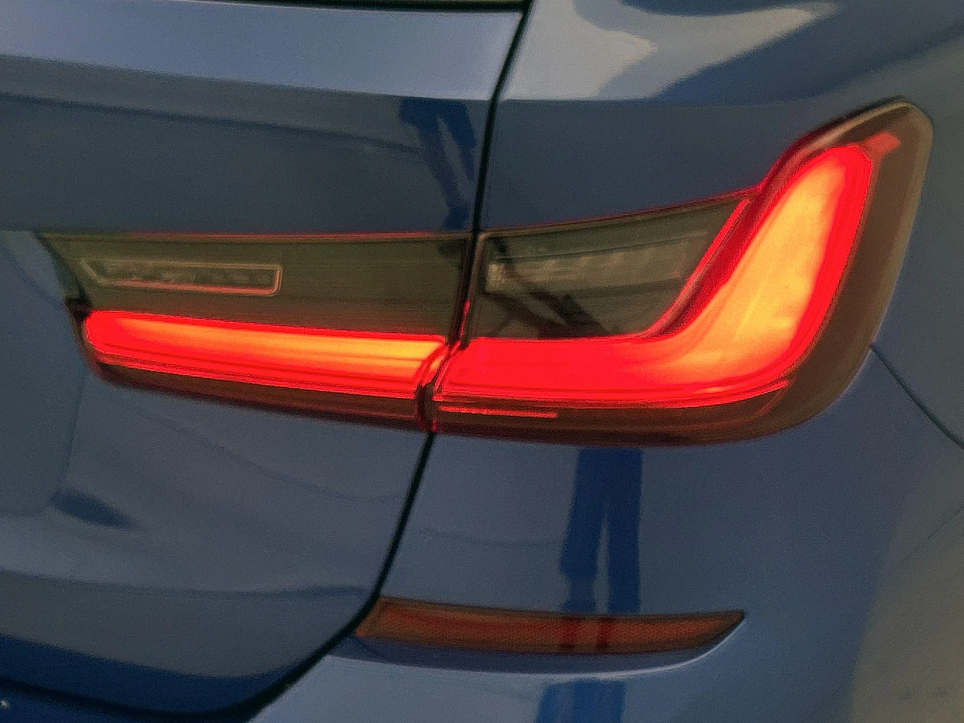 BMW 3 Serie Touring 330e High Executive