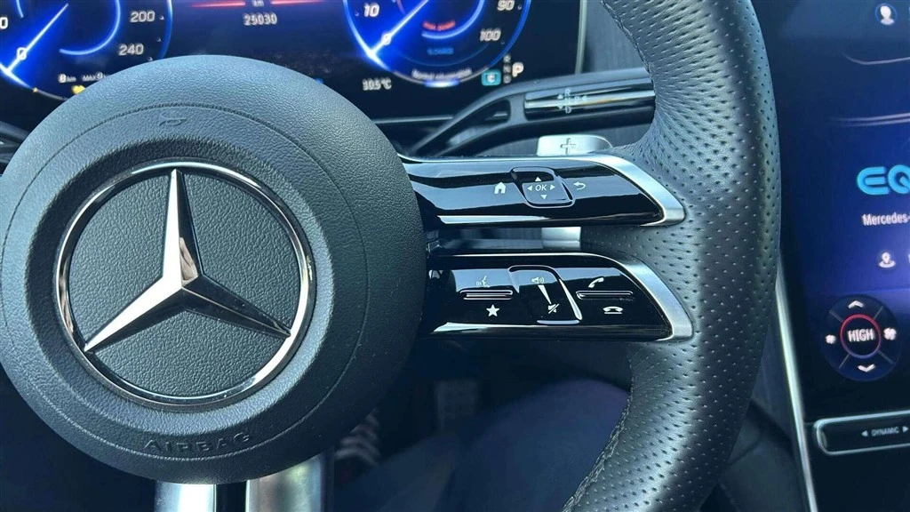Mercedes-Benz-EQE-image-12