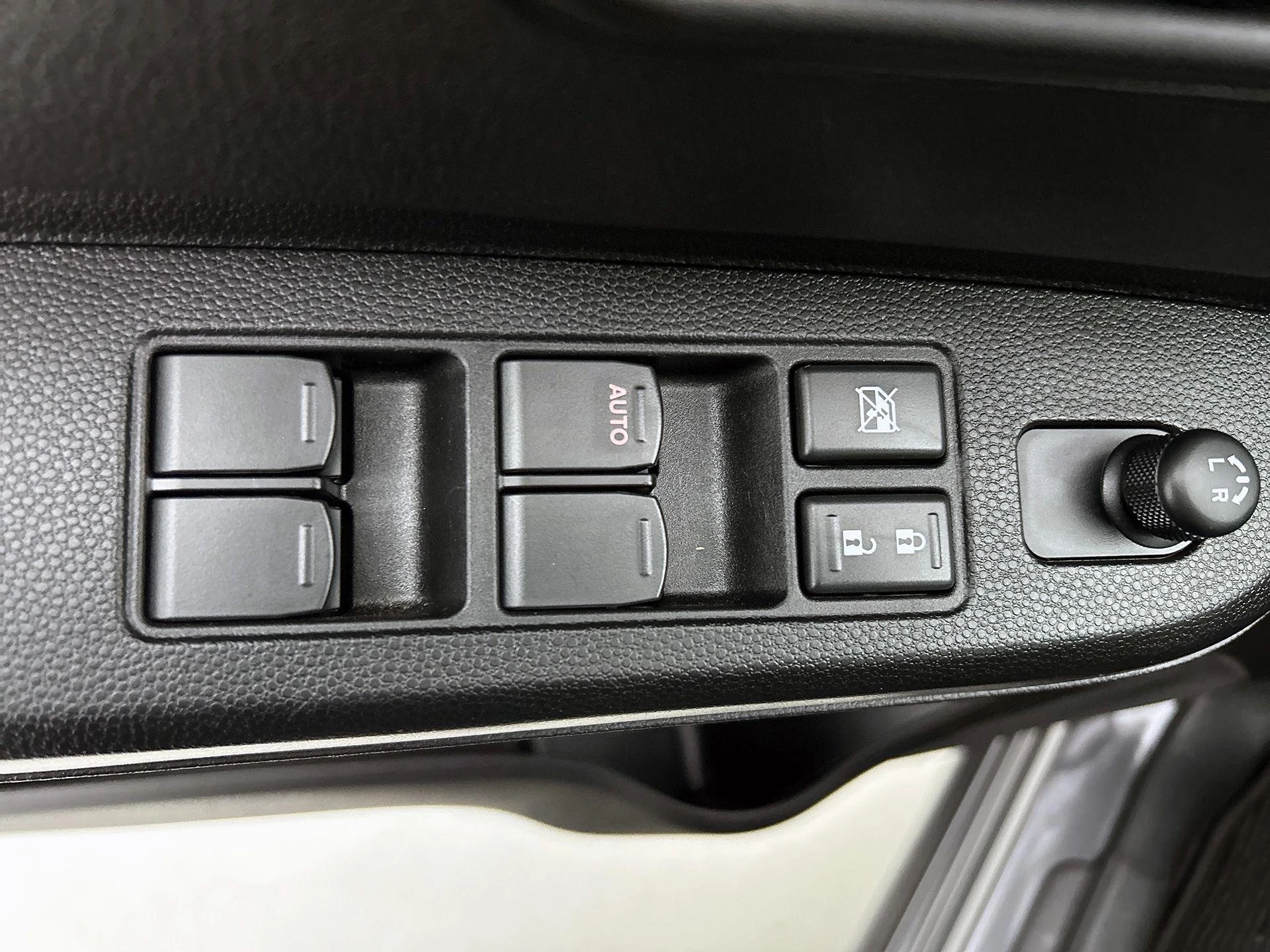 Suzuki-Ignis-image-33