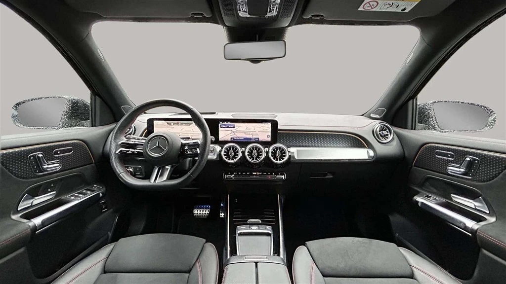 Mercedes-Benz-EQB-image-12
