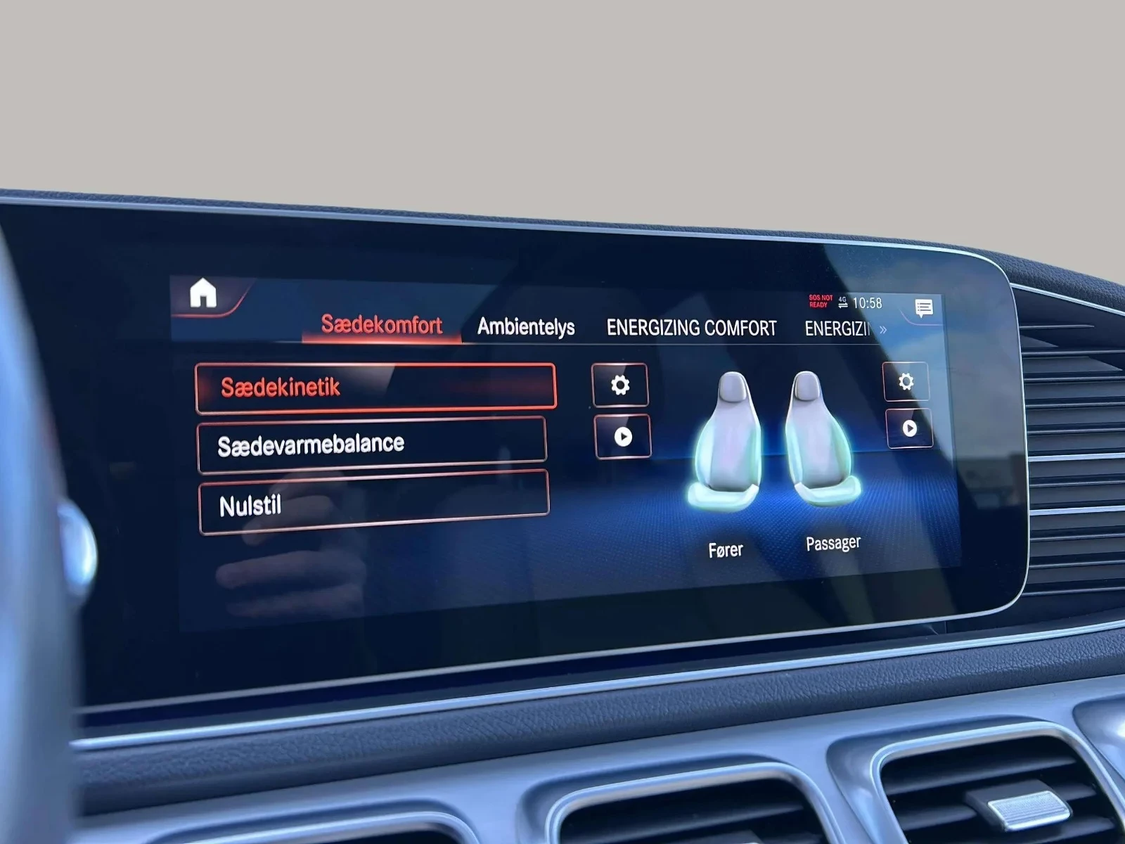 Mercedes-Benz-GLE-image-16