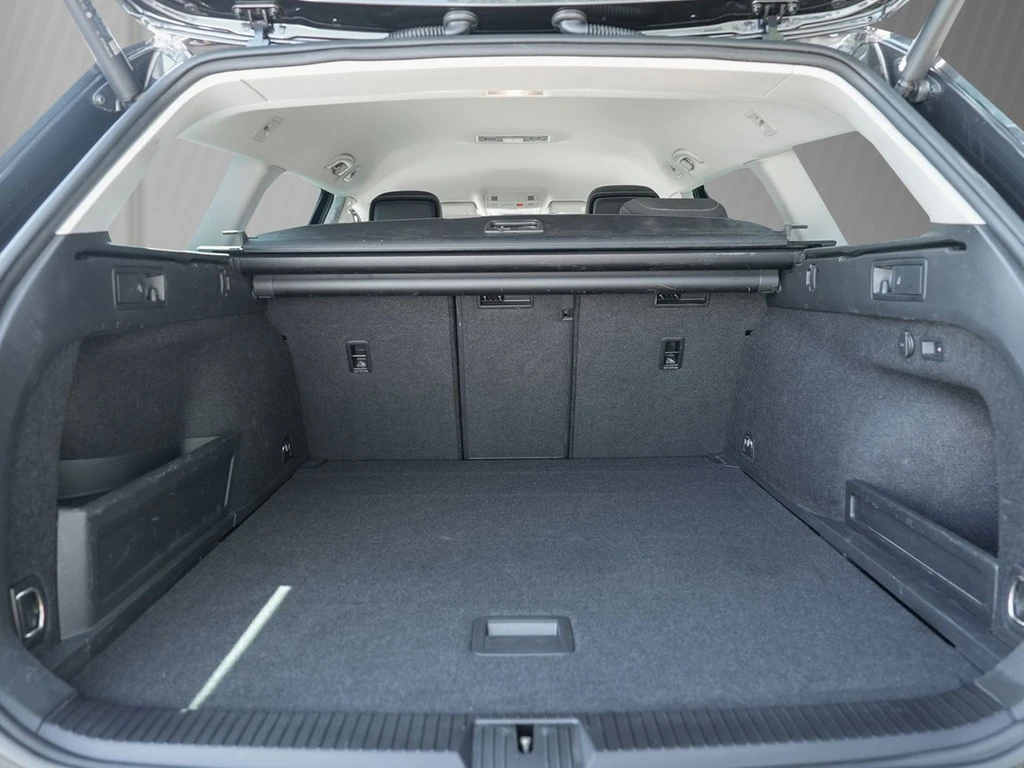Volkswagen-Passat-image-5