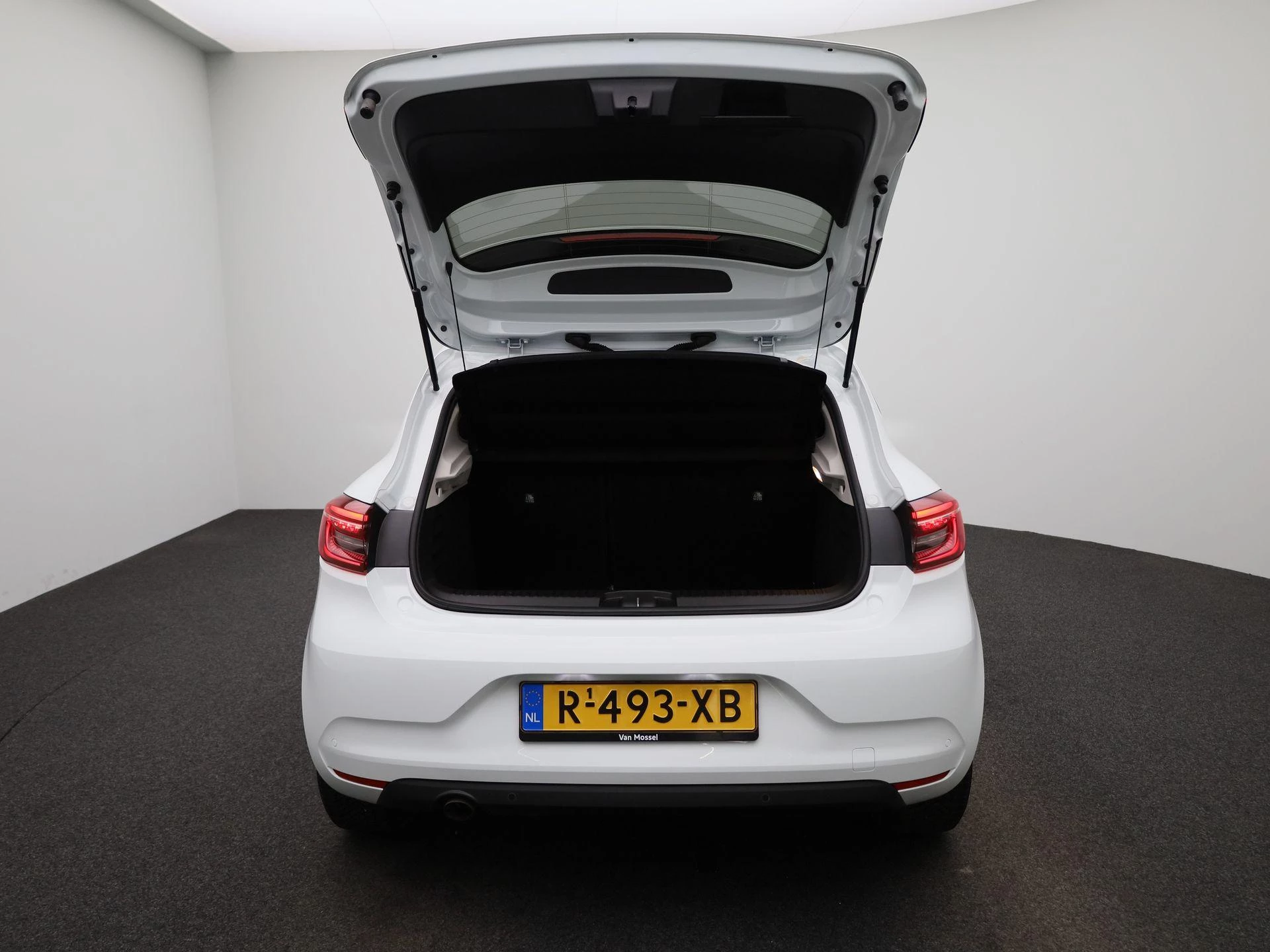 Renault-Clio-image-10