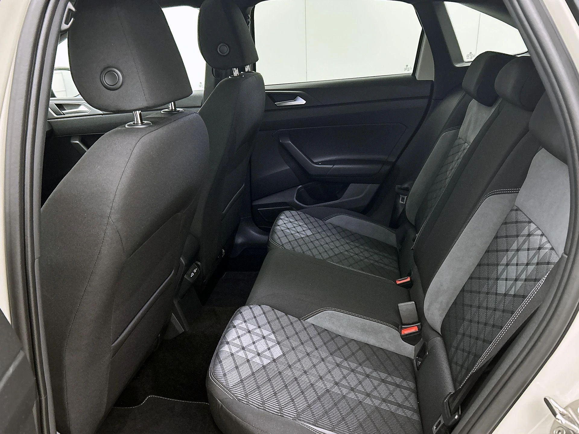 Volkswagen-Taigo-image-27