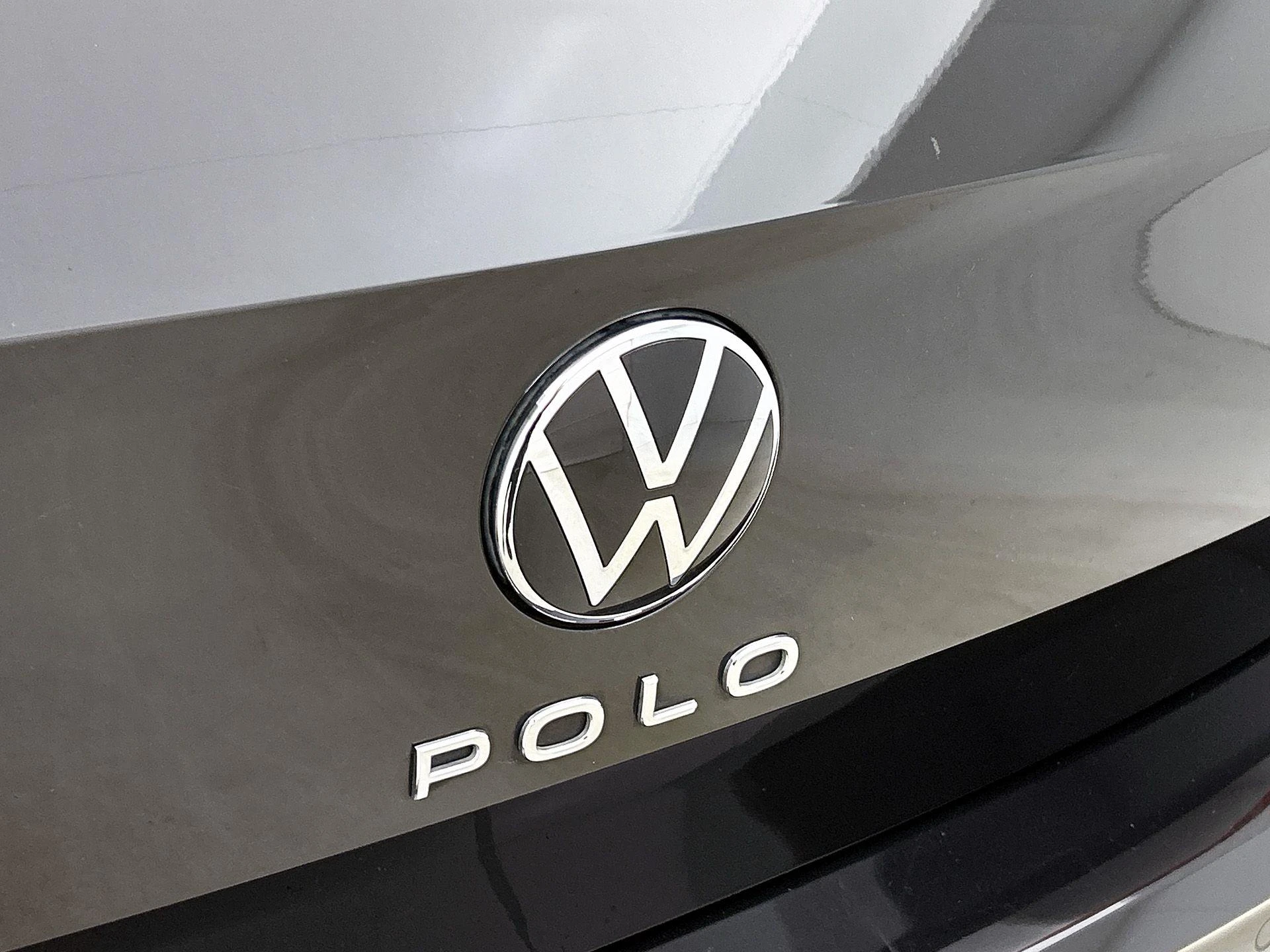 Volkswagen-Polo-image-13
