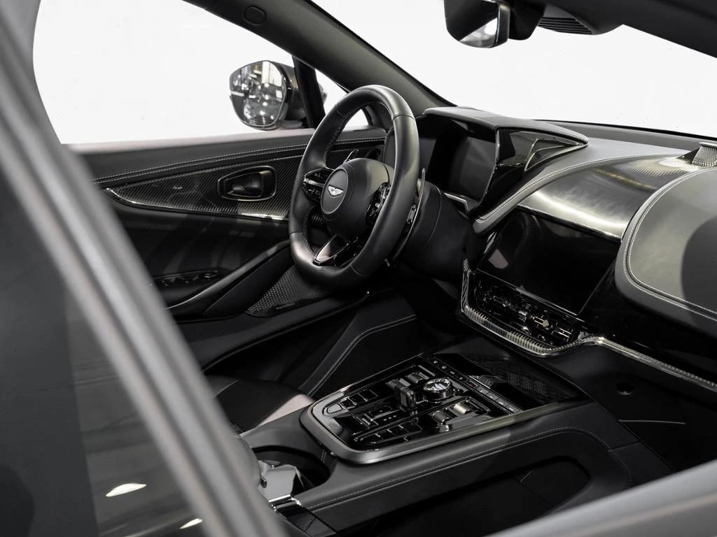 Aston Martin DBX 707 Aston Martin Hamburg