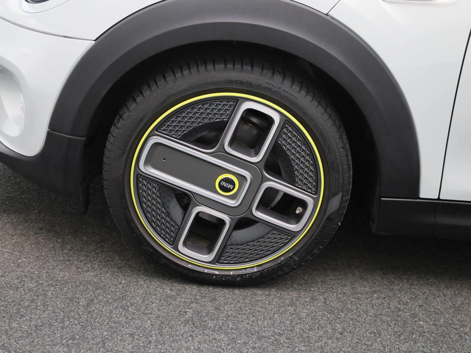 MINI-Electric-image-10