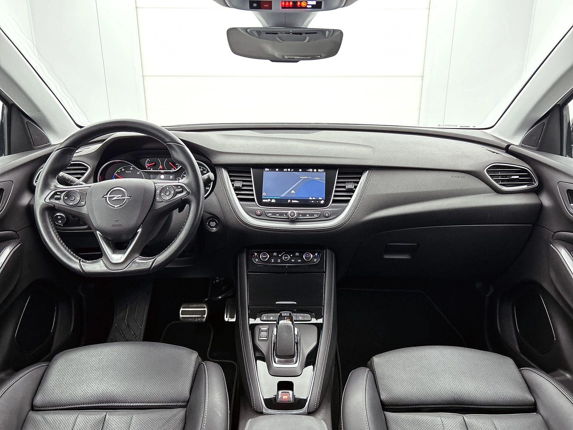 Opel Grandland X 1.6 Turbo Hybrid Elegance