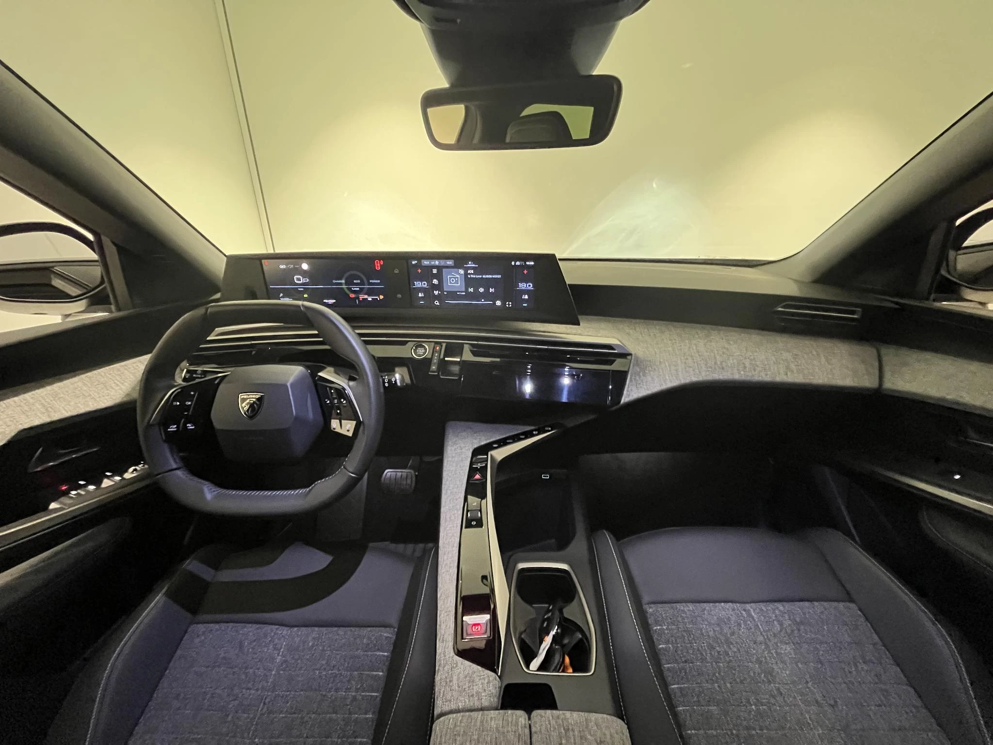 Peugeot-5008-image-11