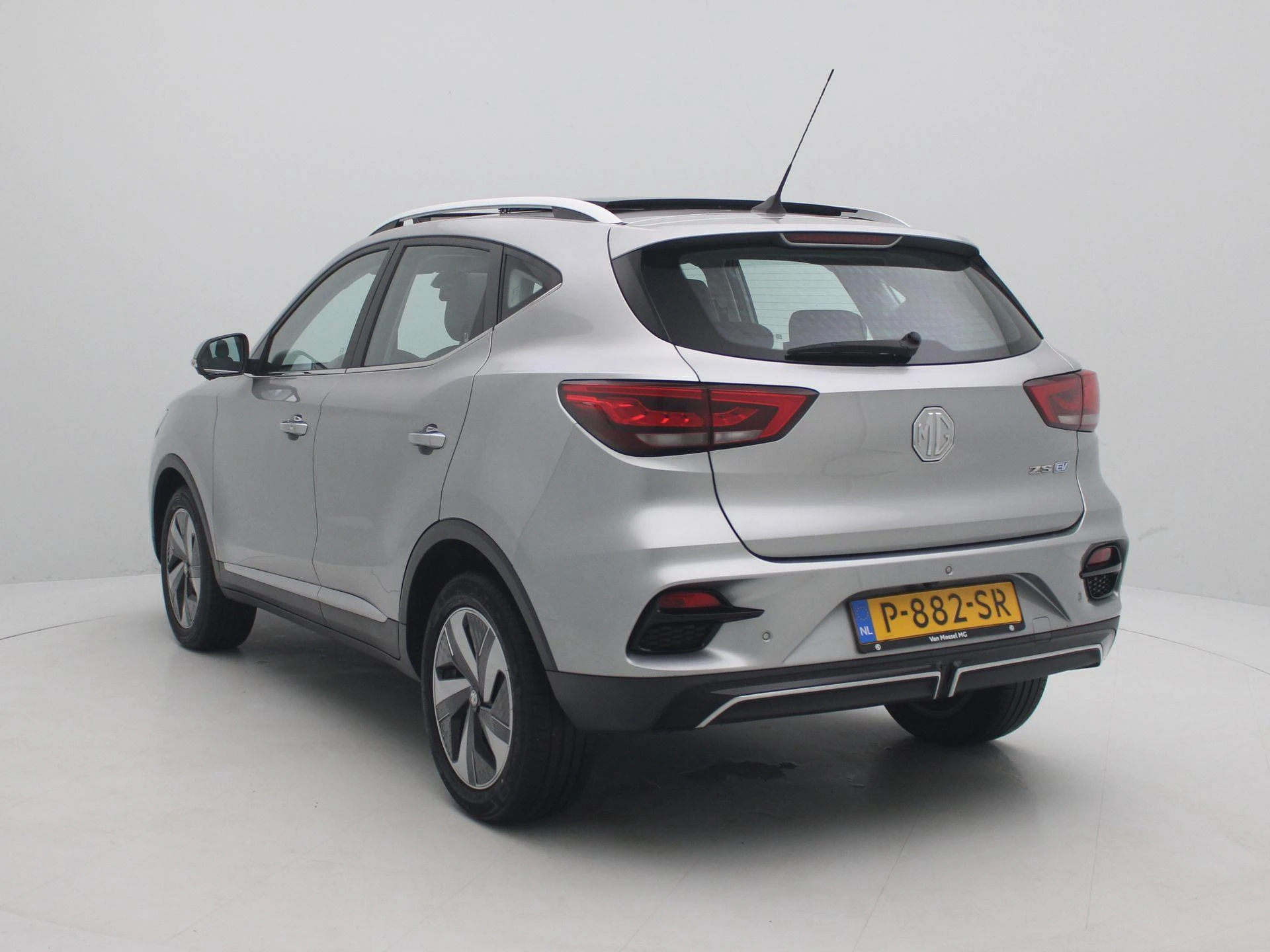 MG Standard Range Luxury 50 kWh