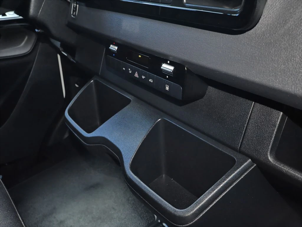 Mercedes-Benz-Sprinter 317-image-11