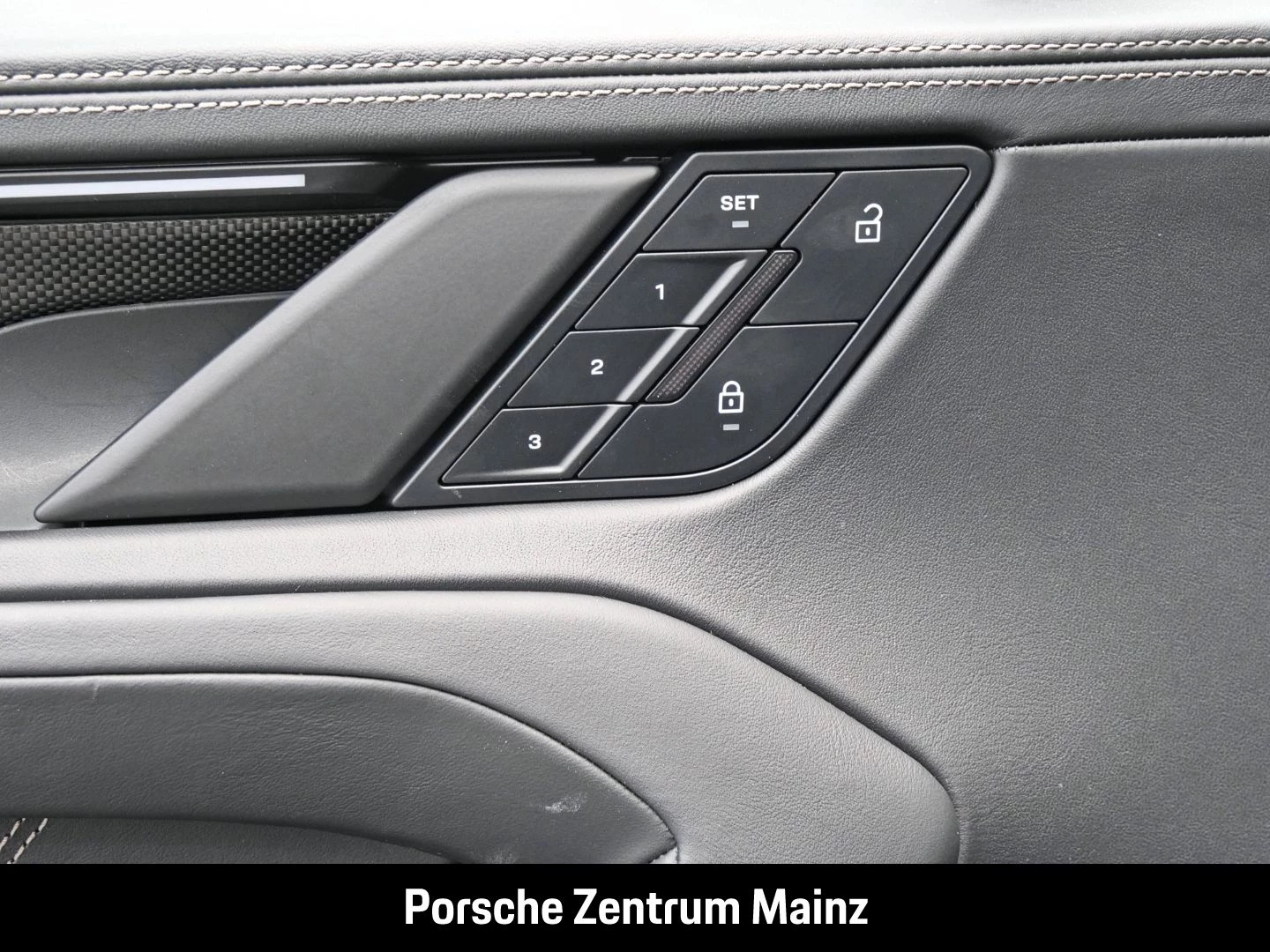 Porsche Cayenne Turbo Electric Active-Ride HA-Lenkung turbo
