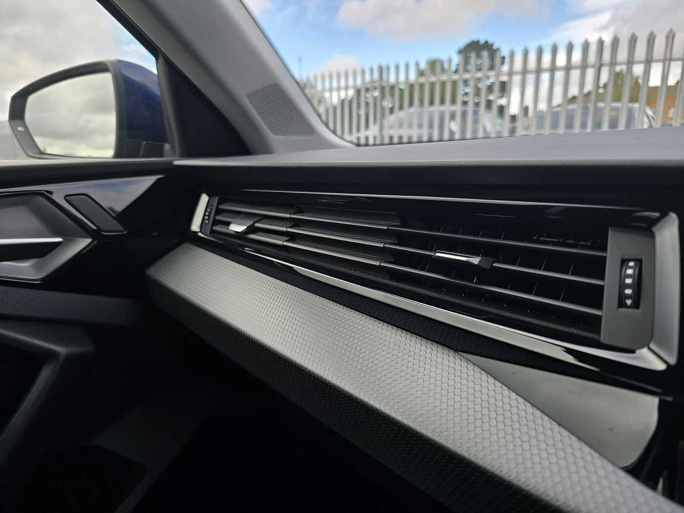 Audi-A1 Sportback-image-23