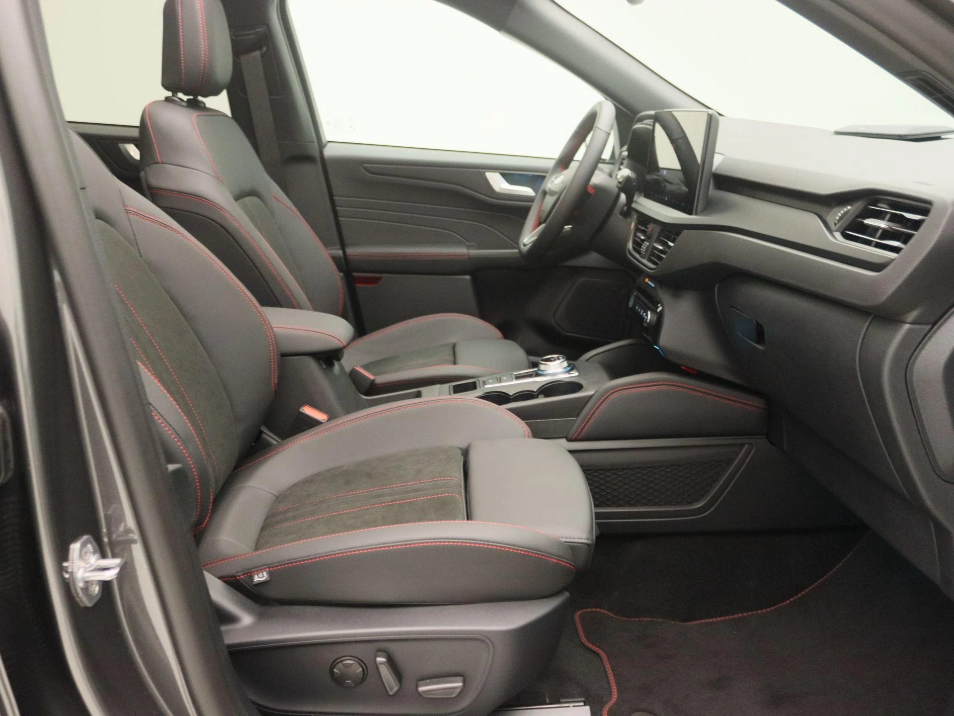 Ford-Kuga-image-25