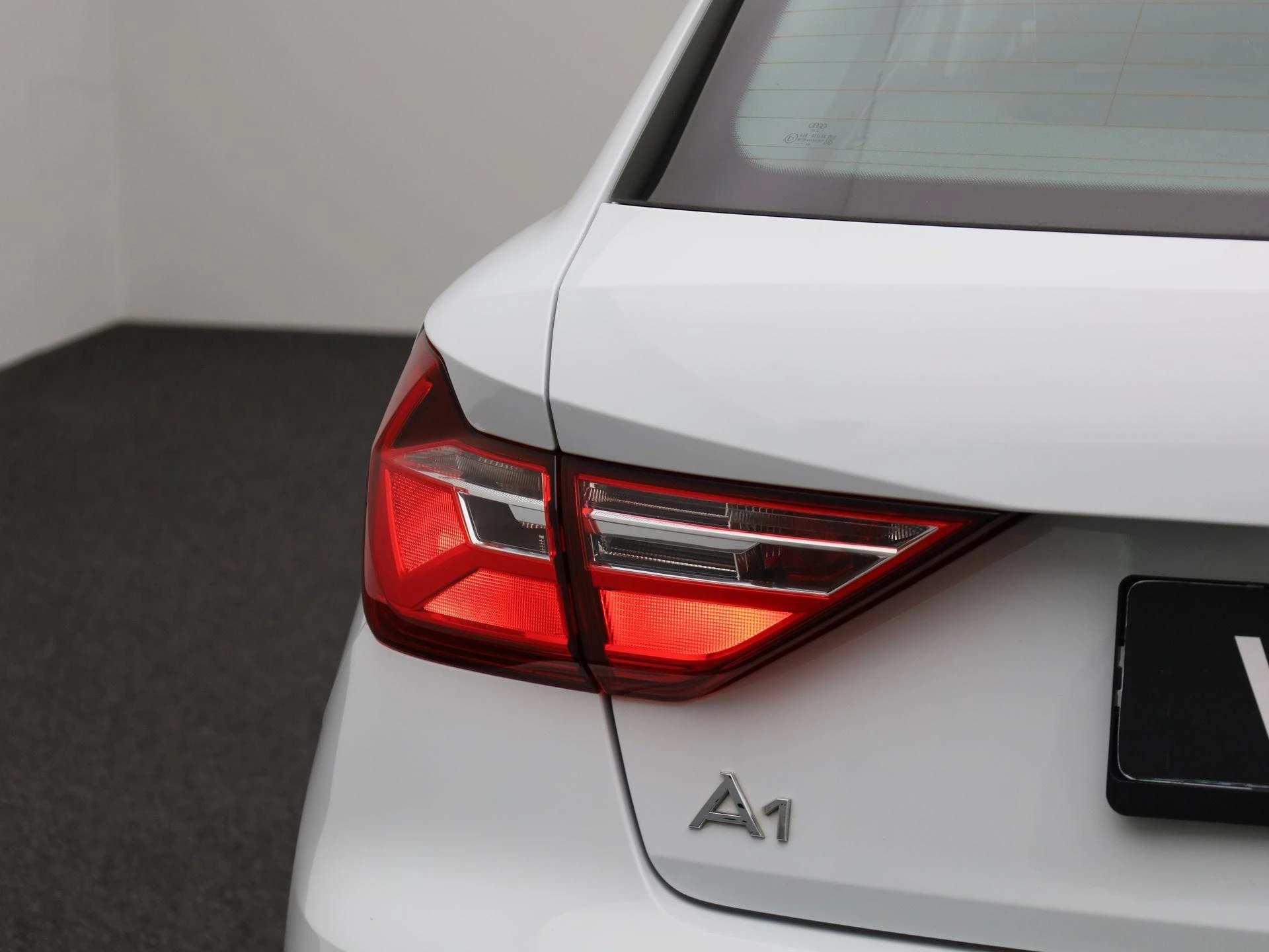 Audi-A1 Sportback-image-34