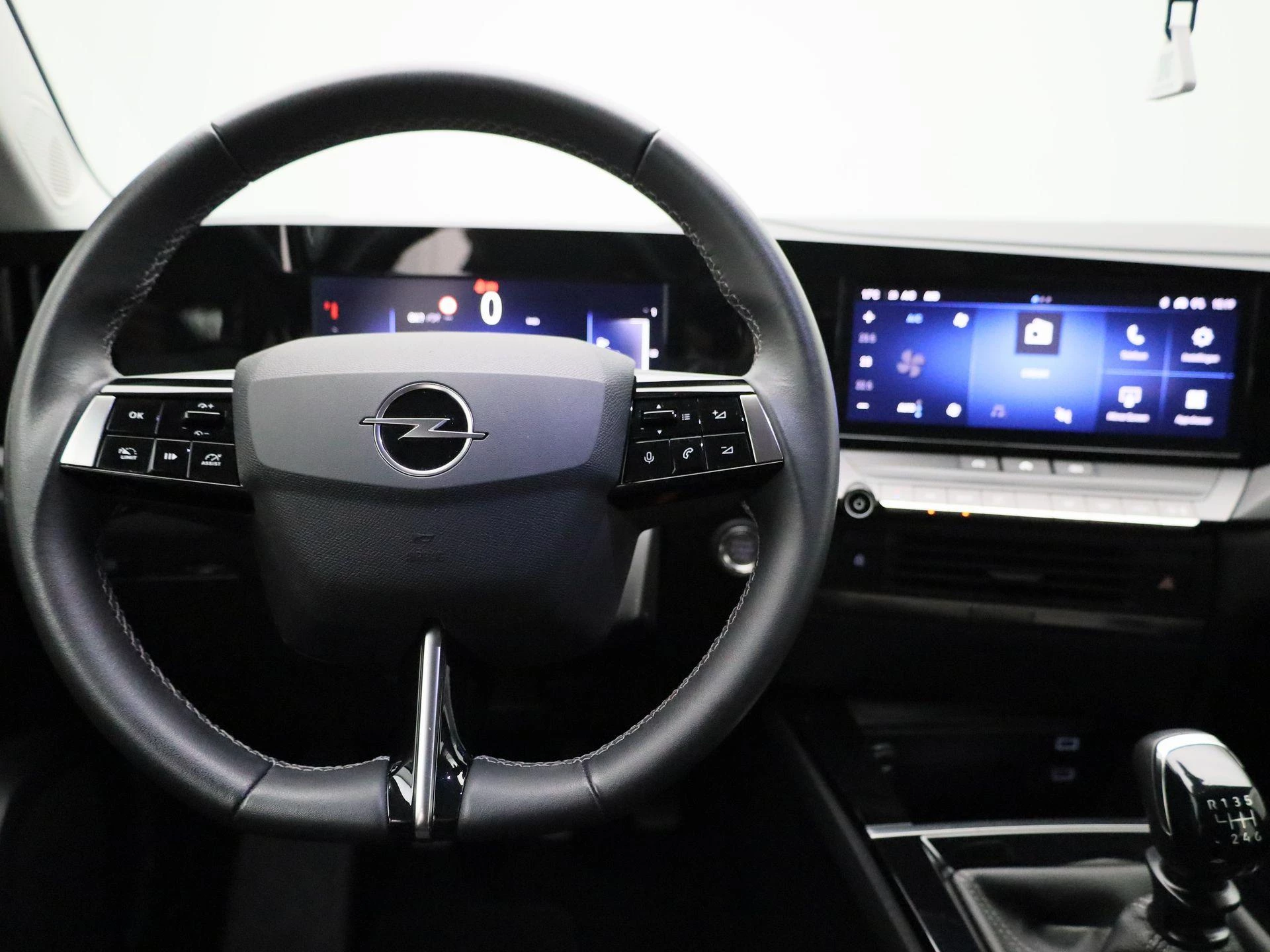 Opel-Astra-image-6