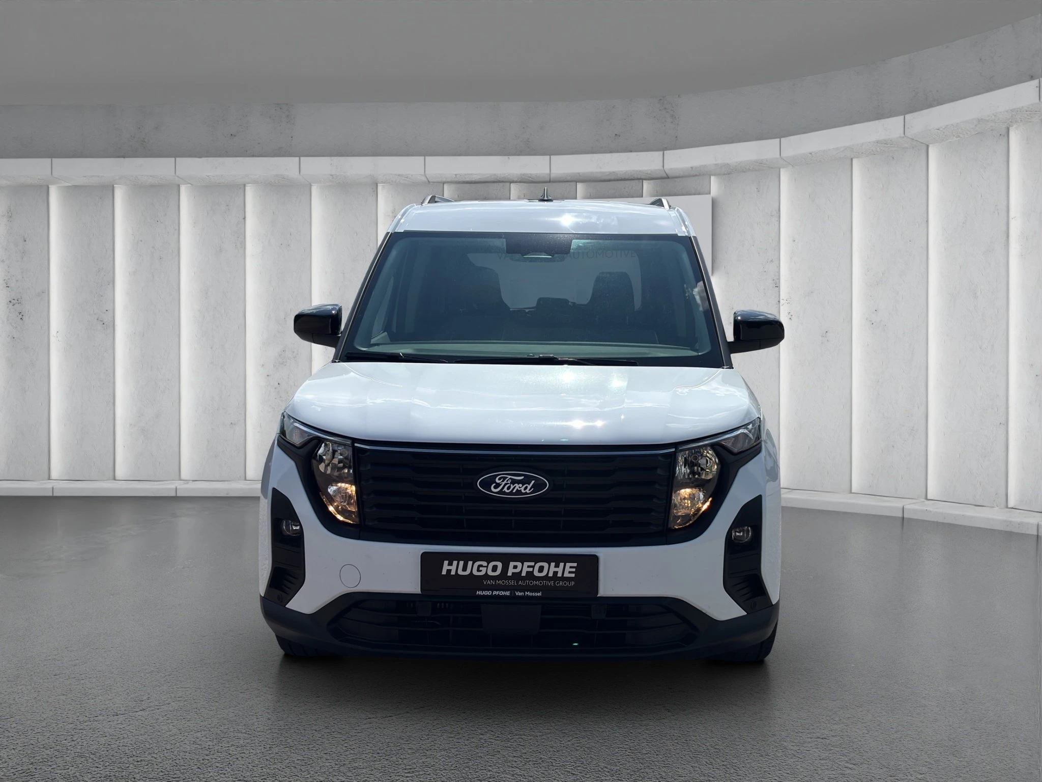 Ford Tourneo Courier 1.0 EcoBoost Titanium