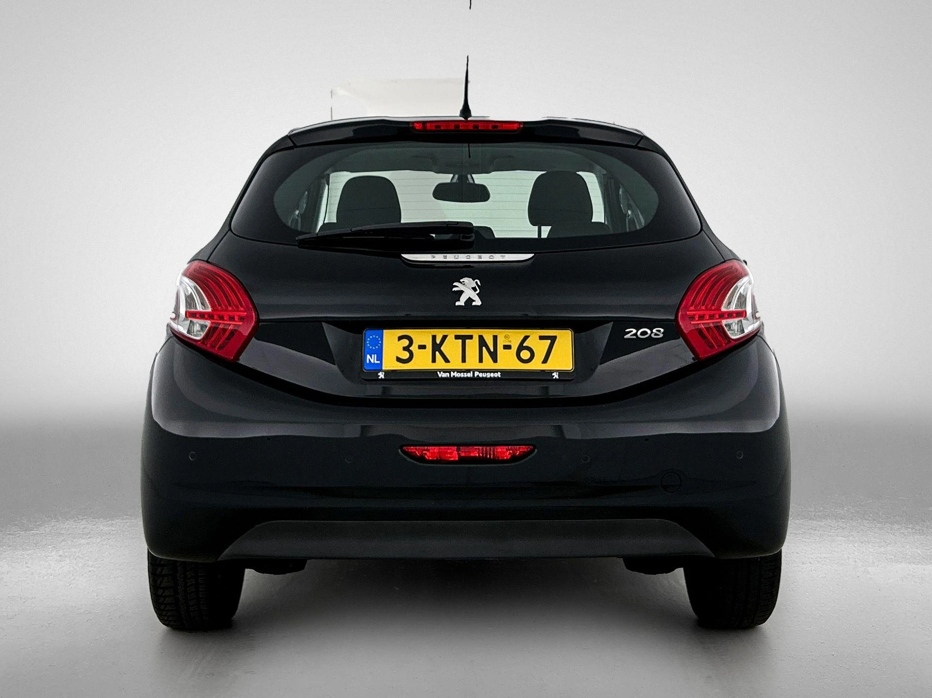 Peugeot-208-image-2