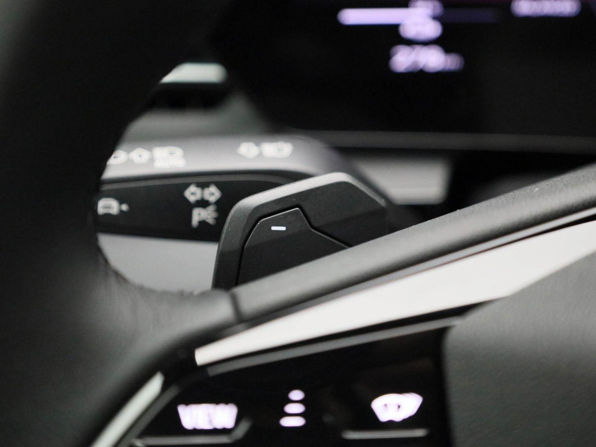 Audi-Q6 e-tron-image-26