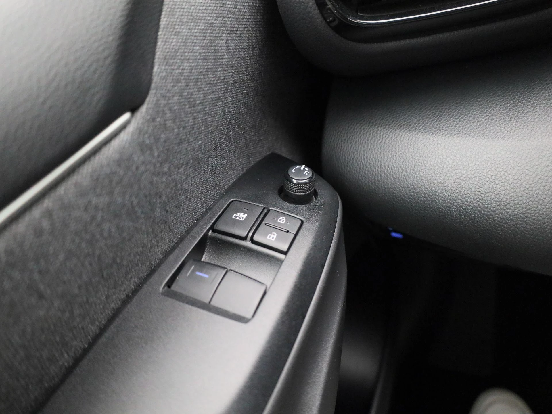 Toyota-Yaris-image-19